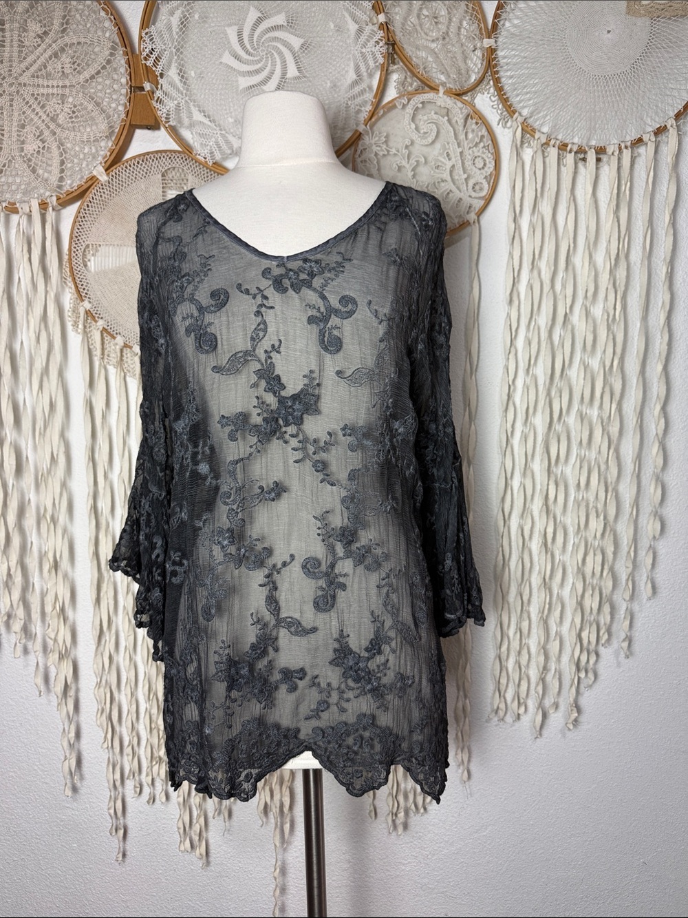 Gretty Zueger Gray Silk Embroidered Sheer Lace Top Size M